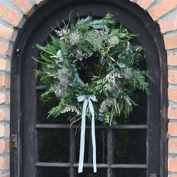Cool Christmas door wreath